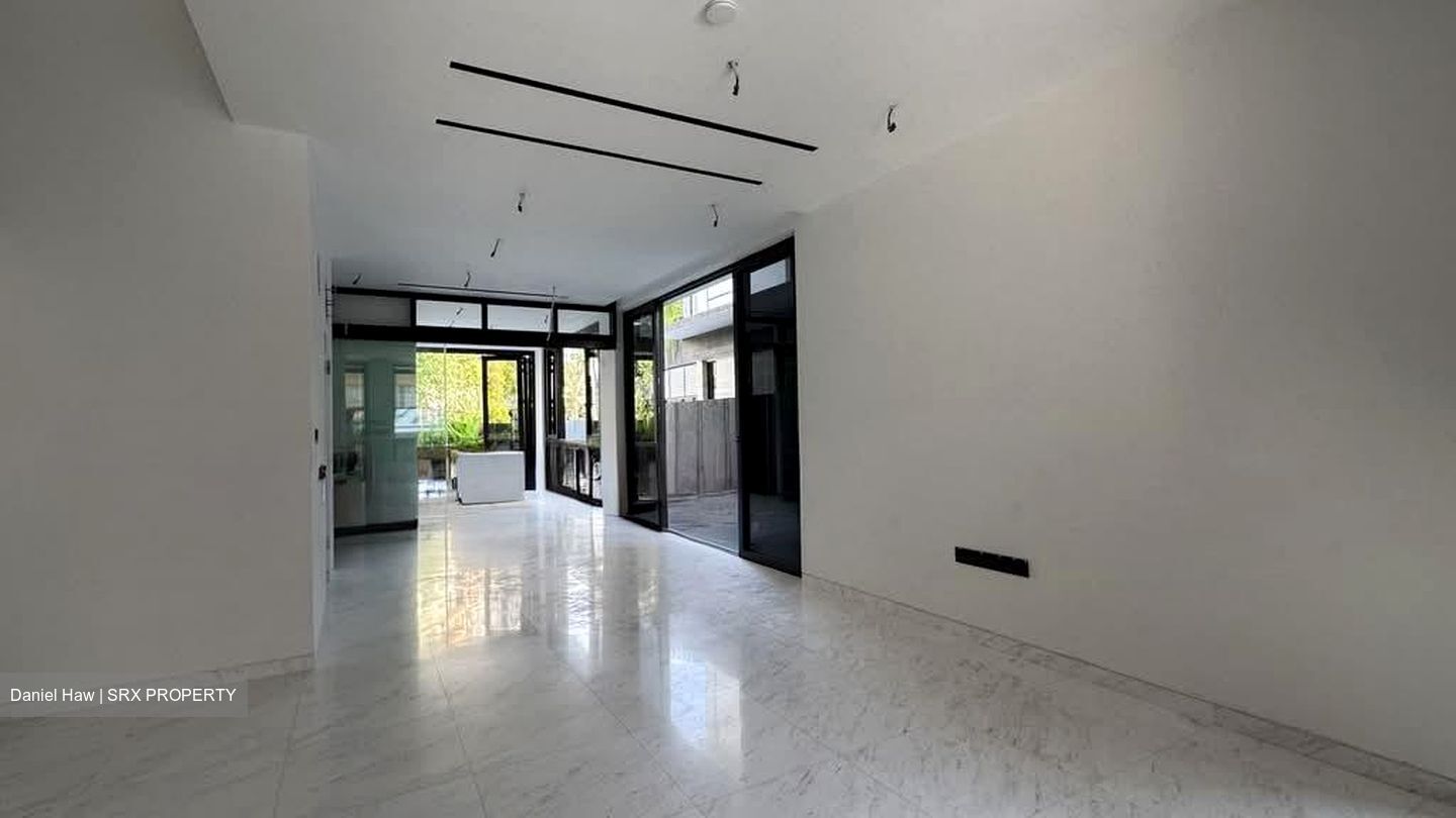 Loyang Besar Close (D17), Terrace #581300701